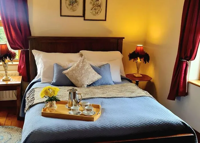 The Garden Gates Guest Bed & Breakfast 5*